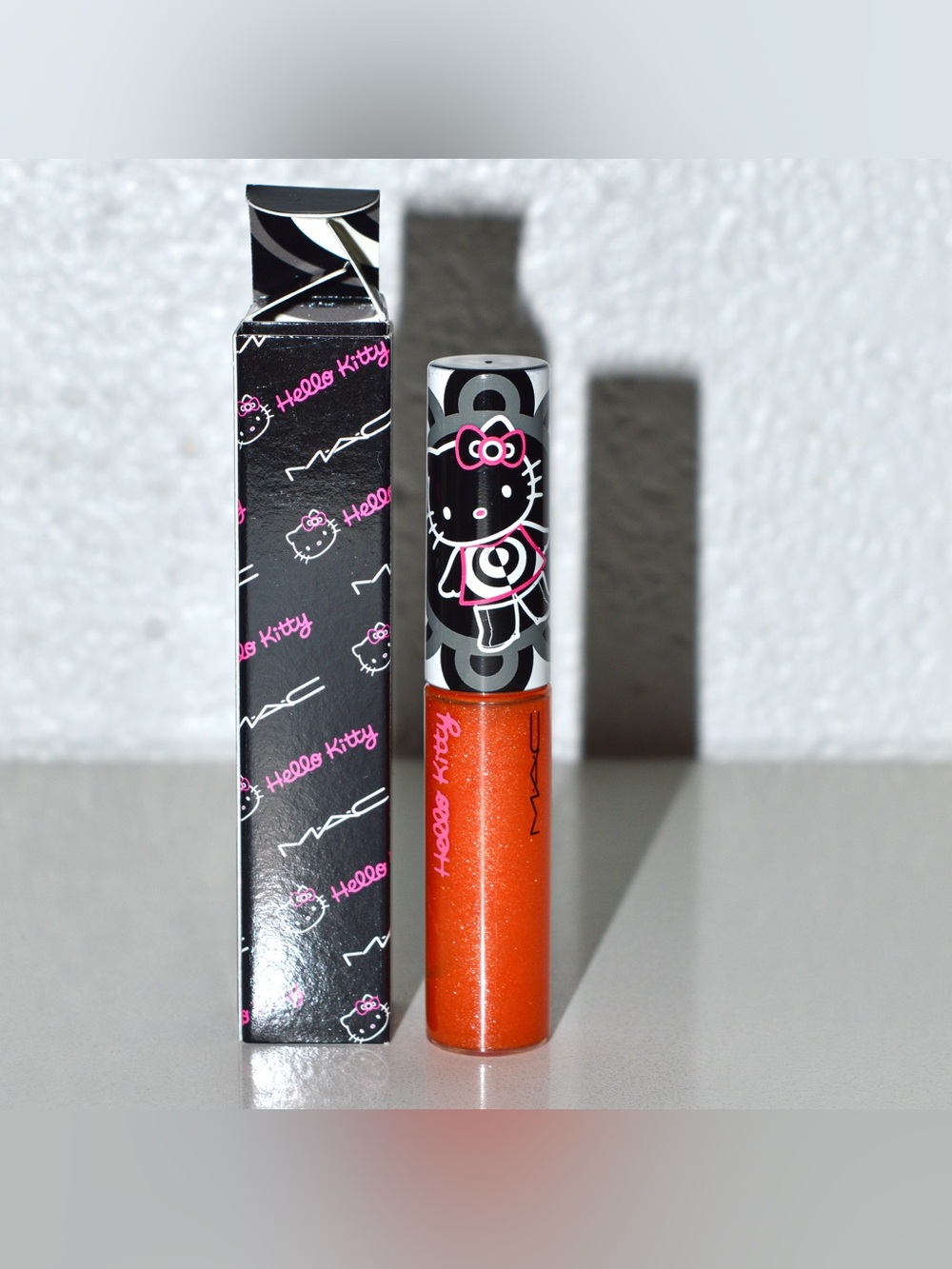 MAC Cosmetics x Hello Kitty Lipglass *NICE TO BE NICE* Pearl Tangerine BNIB